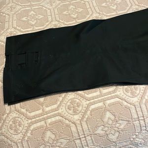 Ladies black capris. Excellent condition